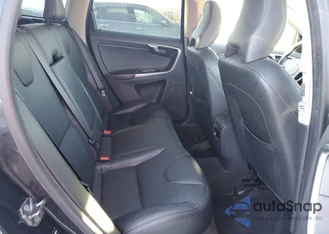 2016 Volvo Xc60 T5 Drive-E Platinum from USA, damaged, VIN YV440MDM2G2856630